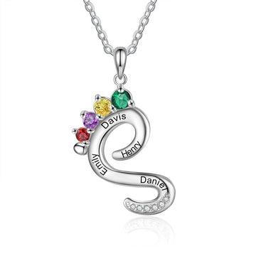 Collar personalizado con nombre de familia y piedra de nacimiento del pie del bebé