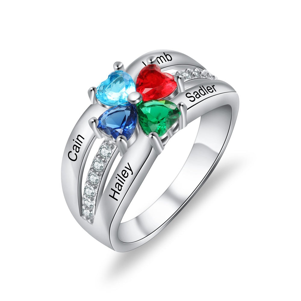 Anello personalizzato con nome di famiglia e 4 pietre portafortuna a forma di cuore