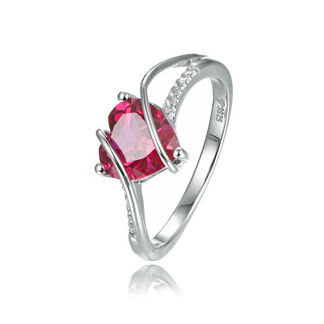 Anello in argento sterling 925 con rubino a forma di cuore